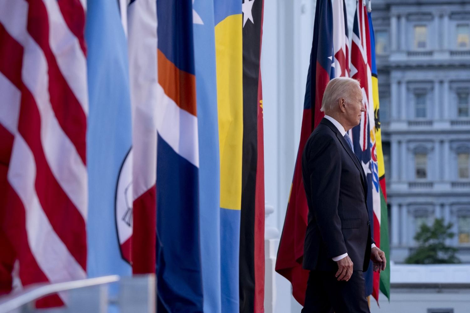 US President Joe Biden arrives for a photo with members of the Pacific Leaders' Summit at the White House, 29 September 2022 (Erin Scott/White House/Flickr)